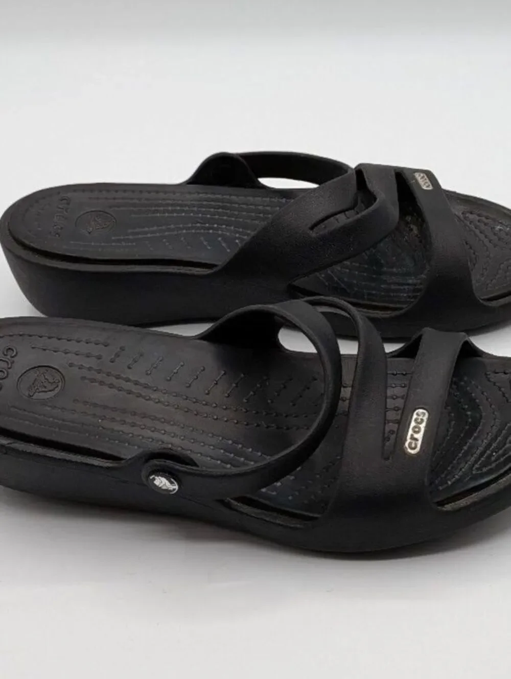 CROCS women size